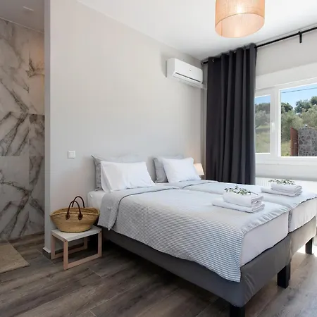 Endless Summer Retreats By Paradise Villa *