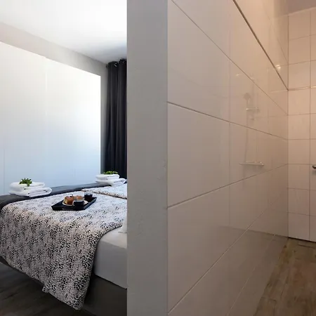 Endless Summer Retreats By Paradise Kouramaditika