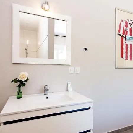 Endless Summer Retreats By Paradise * Kouramaditika