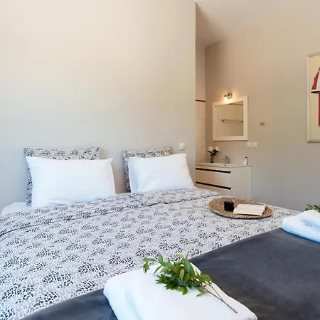 Endless Summer Retreats By Paradise Villa Kouramaditika