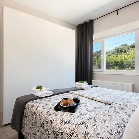 Endless Summer Retreats By Paradise Kouramaditika