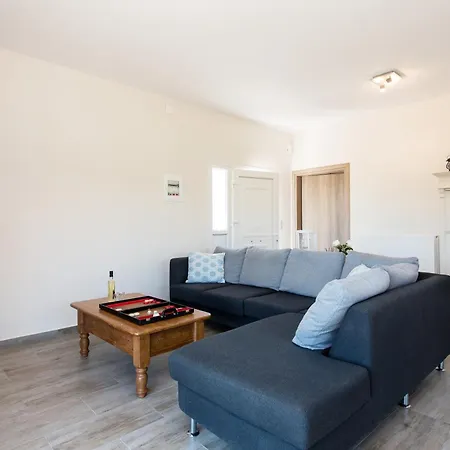 Endless Summer Retreats By Paradise