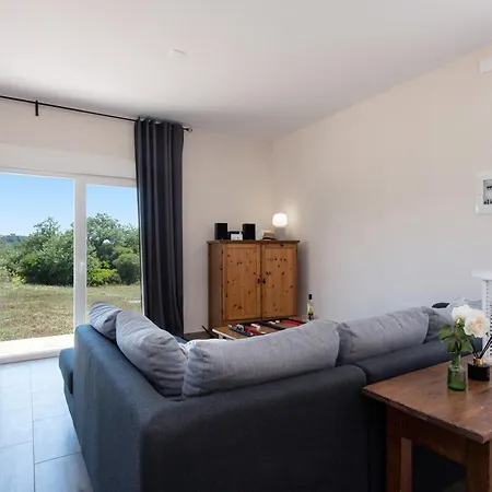 Endless Summer Retreats By Paradise Vilă *