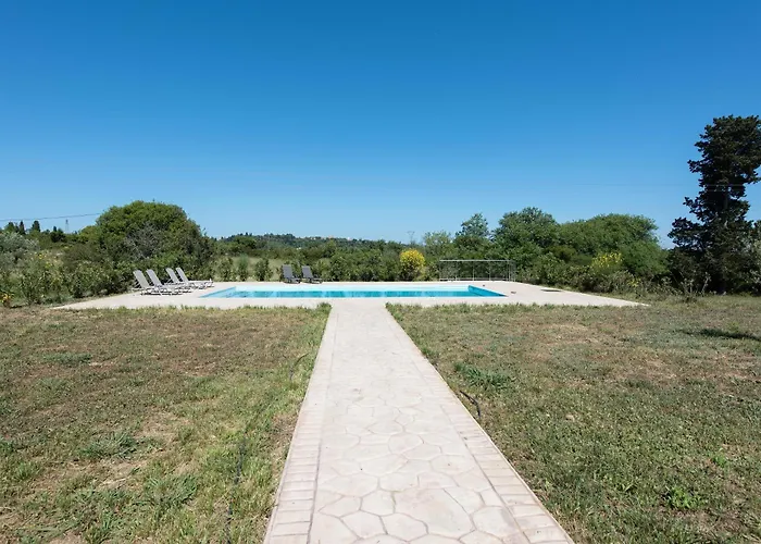 Endless Summer Retreats By Paradise Villa