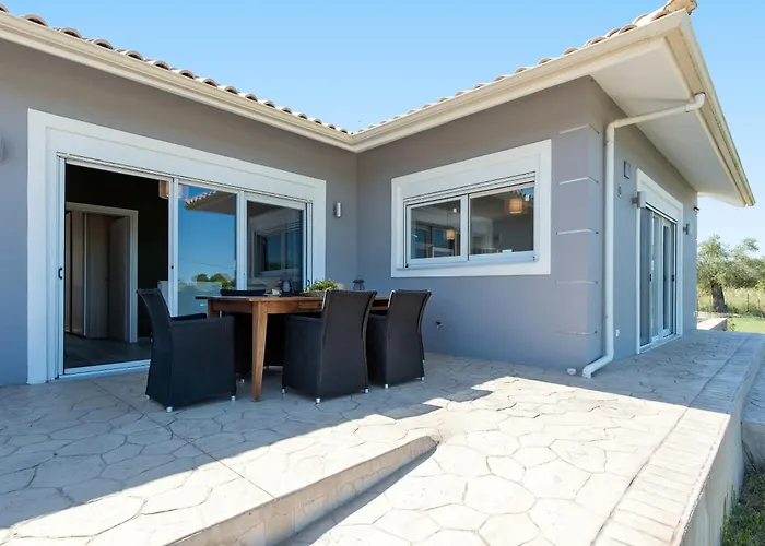Endless Summer Retreats By Paradise Villa