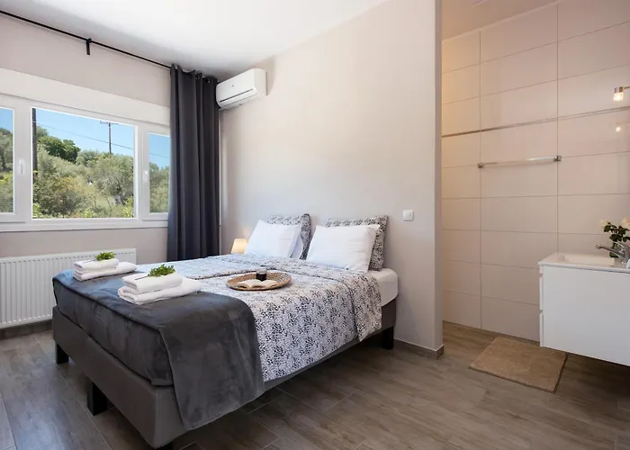 Endless Summer Retreats By Paradise Villa *